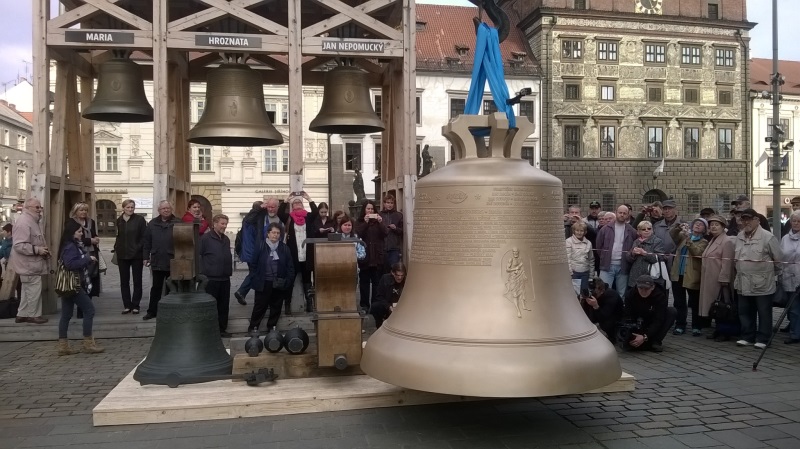 Charita - Sbírka Ze srdce zvon | Serafin byliny